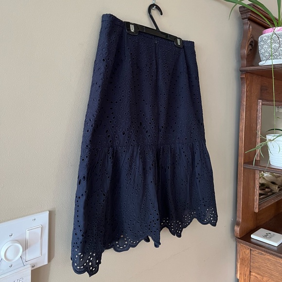 Talbots Navy Eyelet Skirt - Picture 13 of 16